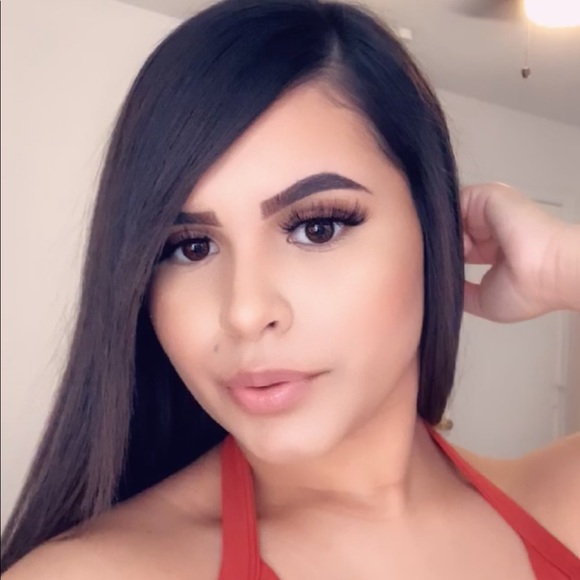 Meet your Posher, Veronica - Picture 1 of 1